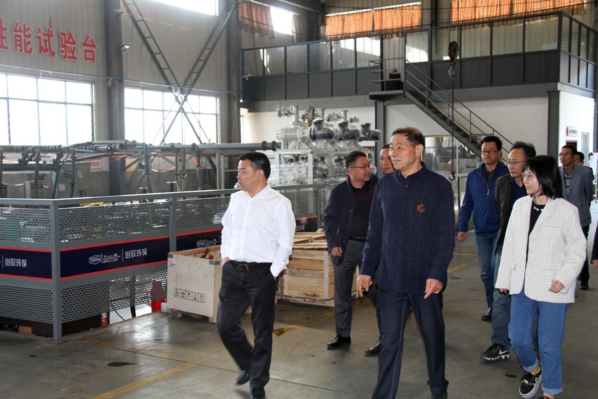 杭州新安江工業(yè)泵-市常務(wù)副市長(zhǎng)俞偉等市領(lǐng)導(dǎo)一行來(lái)公司走訪(fǎng)調(diào)研 (2)